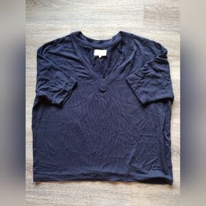 Lou & Grey Navy Blue V-Neck Short Sleeve Top